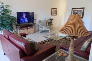 Apartment, Multiple Bedrooms | Living room