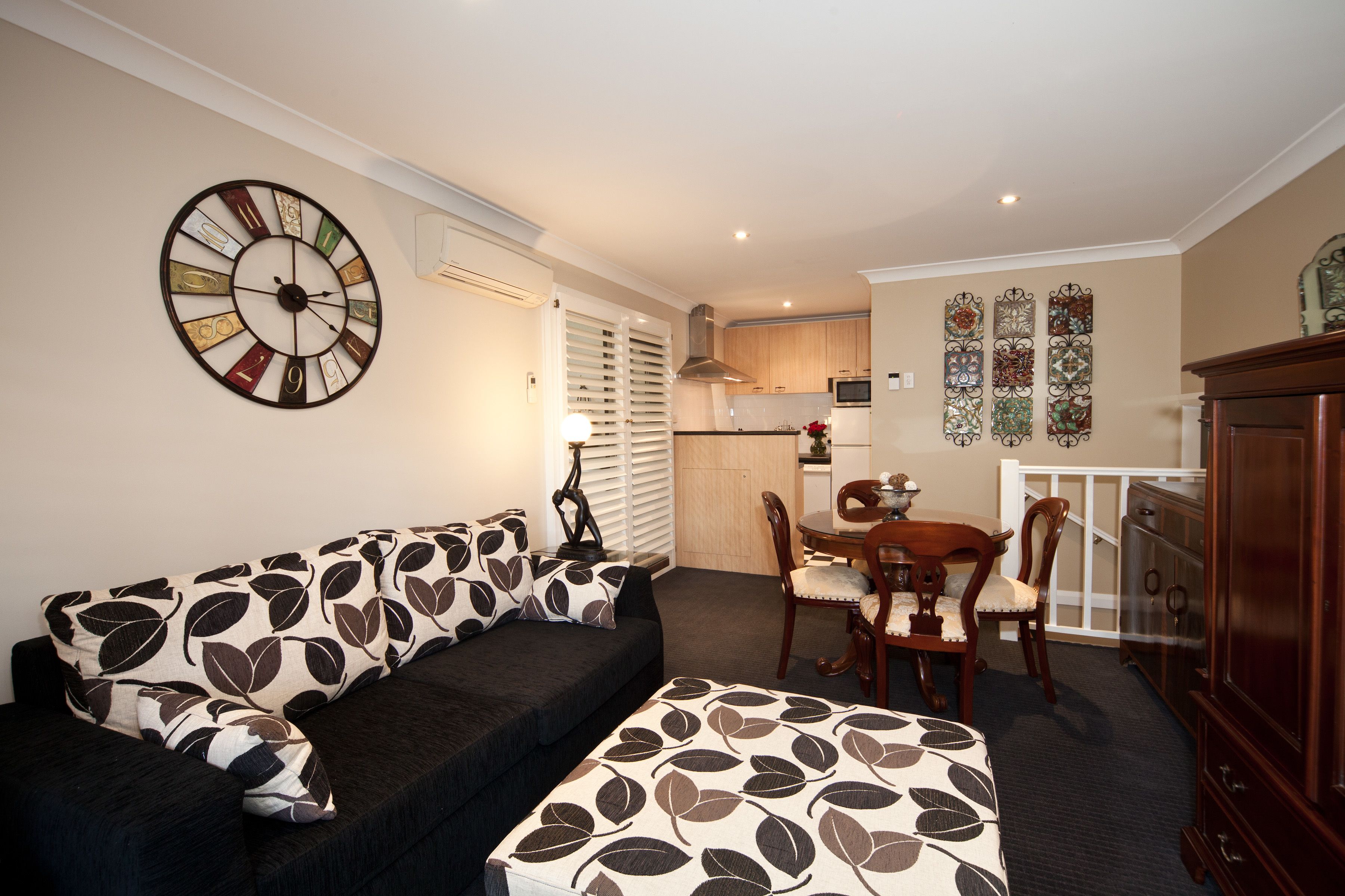 Luxury Cottage, 3 Bedrooms (The Gatsby) | Living area | Flat-screen TV, fireplace, DVD player