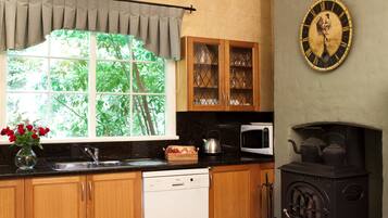 Cottage Mewah, 2 kamar tidur | Dapur pribadi | Lemari es besar, microwave, oven, dan kompor