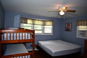 2 bedrooms, free WiFi