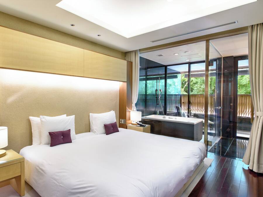 Kamar Double Mewah (Maisonette Suite King) | Minibar, brankas, tempat tidur bayi gratis, dan Wi-Fi gratis