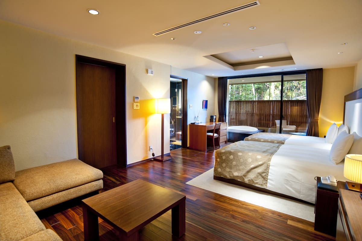 comfort twin  | minibar, in-room safe, free cots/infant beds, rollaway beds