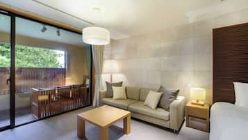 Tomannsrom – comfort | Minibar, safe på rommet, barnesenger (inkludert) og wi-fi (inkludert)