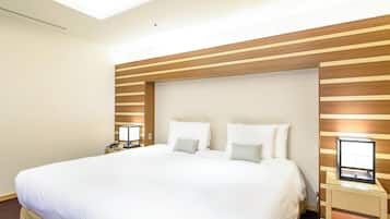 Quarto casal (Precious Suite King) | Frigobar, cofres nos quartos, berços grátis, Wi-Fi de cortesia