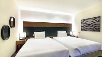 Stylish Suite Twin | Minibar, in-room safe, free cribs/infant beds, free WiFi