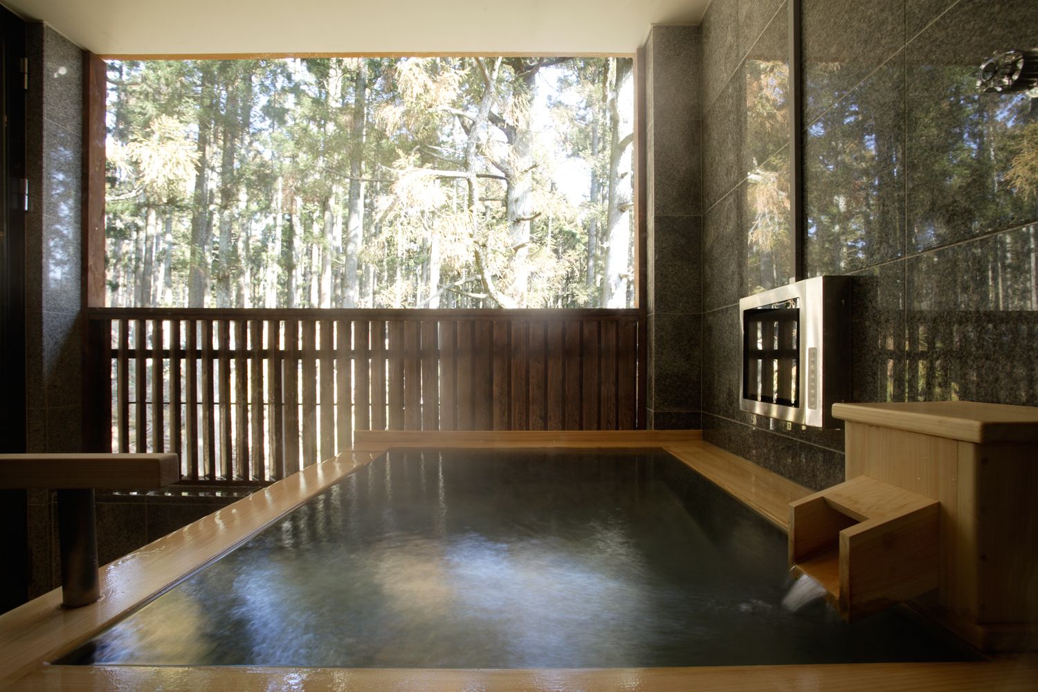 comfort suite maisonette twin | deep-soaking bathtub