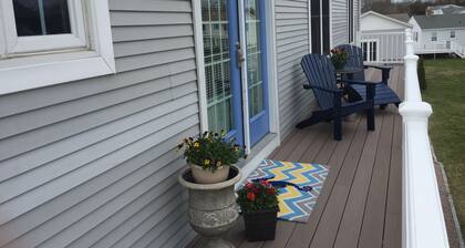 Book now for Summer 2026! Great Location! Beach Parking Pass!!