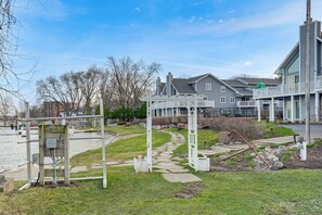 Property grounds - Williams Bay Retreat: Walk to Geneva Lake & Town! (Williams Bay)