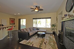 تلفزيون ذكي