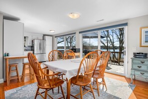 Dining - Sunrise to Sunset: Bucks Creek Retreat (South Chatham)