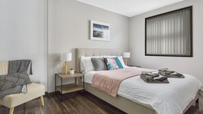 3 bedrooms, iron/ironing board, free WiFi, bed sheets