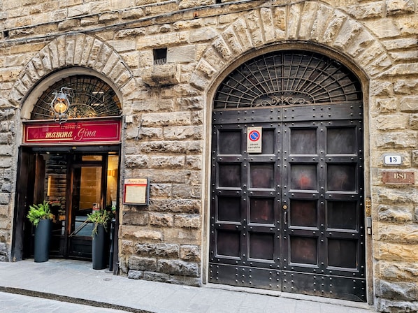 Dettaglio esterni