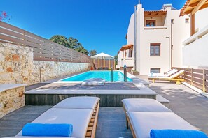 Pool - All season-sun villa, private pool,near amenities (Gallos)