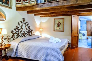 1 chambre, fer et planche à repasser, Wi-Fi, literie fournie