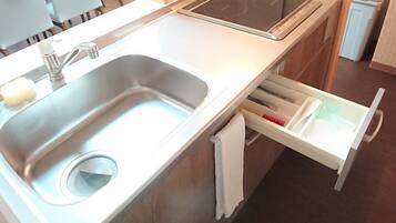 Studio Type (1F) | Private kitchen | Full-size fridge, microwave, stovetop, rice cooker