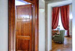 Interior - Corno Florentine Apartment (firenze)