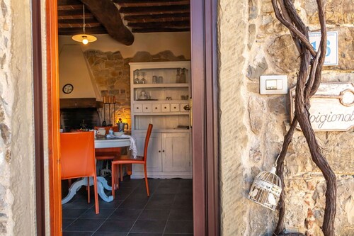 IL PIGIONALE, Private house in Authentic Tuscan Village