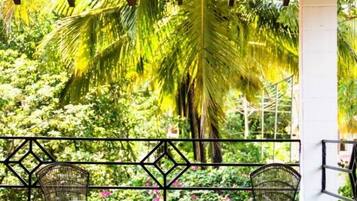 Luxury-Villa, 5 Schlafzimmer, zum Garten hin | Terrasse/Patio