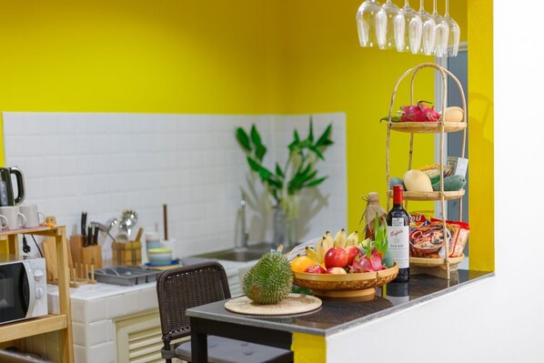 Family Room | Private kitchenette | Full-size fridge, microwave, oven, stovetop - Singharaj House (Chiang Mai)