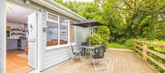 Woodpecker is ontspannen luxe in 9 hectare platteland vlak bij het strand