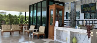 Phetcharat Grand Hotel Maesot
