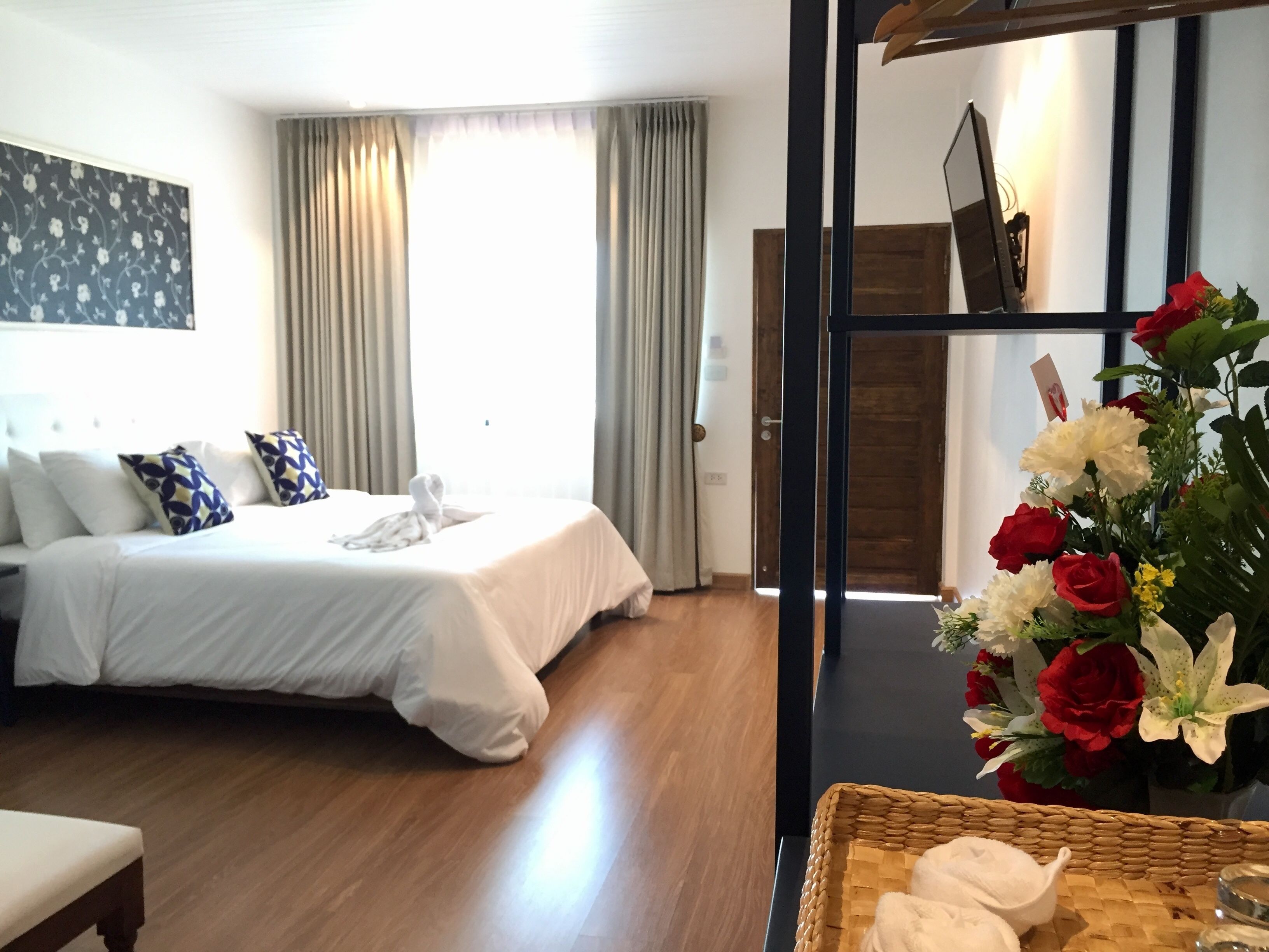 Deluxe Single Room | Blackout drapes, free WiFi