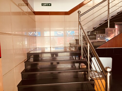 New Queens Residency