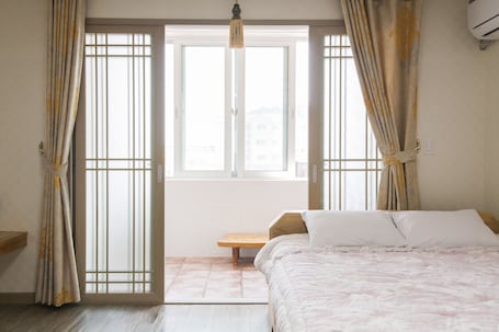 Basic Single Room, 1 Bedroom | 1 bedroom, free WiFi, bed sheets