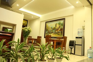 Dining - Palmo Service Apartment 1 (Hanoi)