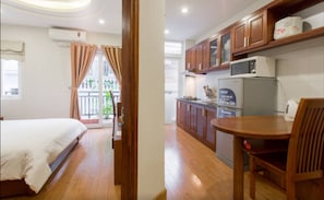 1 phòng ngủ, minibar, két bảo mật tại phòng, bàn
