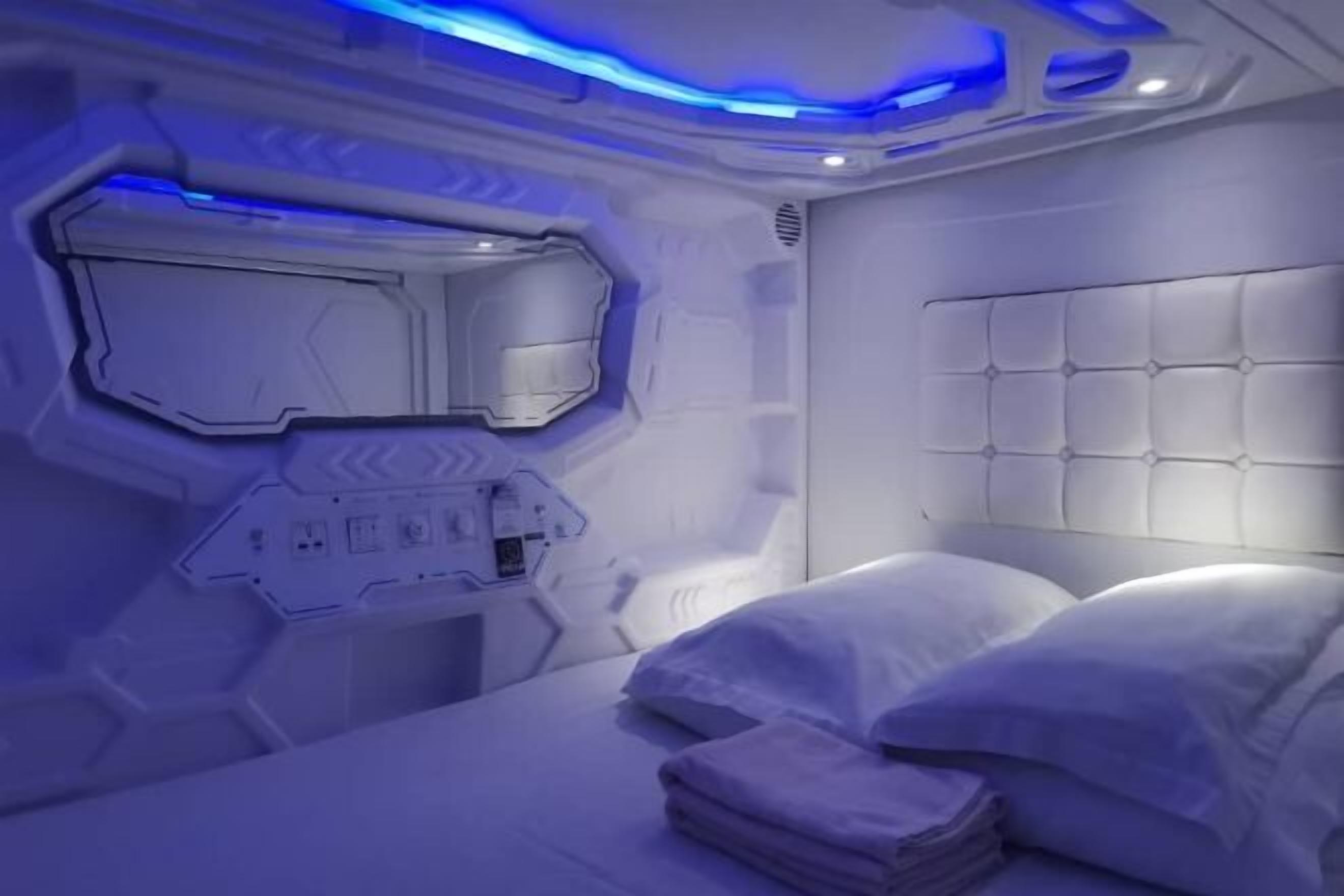 In-room safe, iron/ironing board, free WiFi, bed sheets