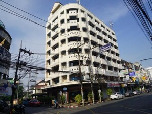 Front of property - Tanaphat Hatyai Hotel (Hat Yai)