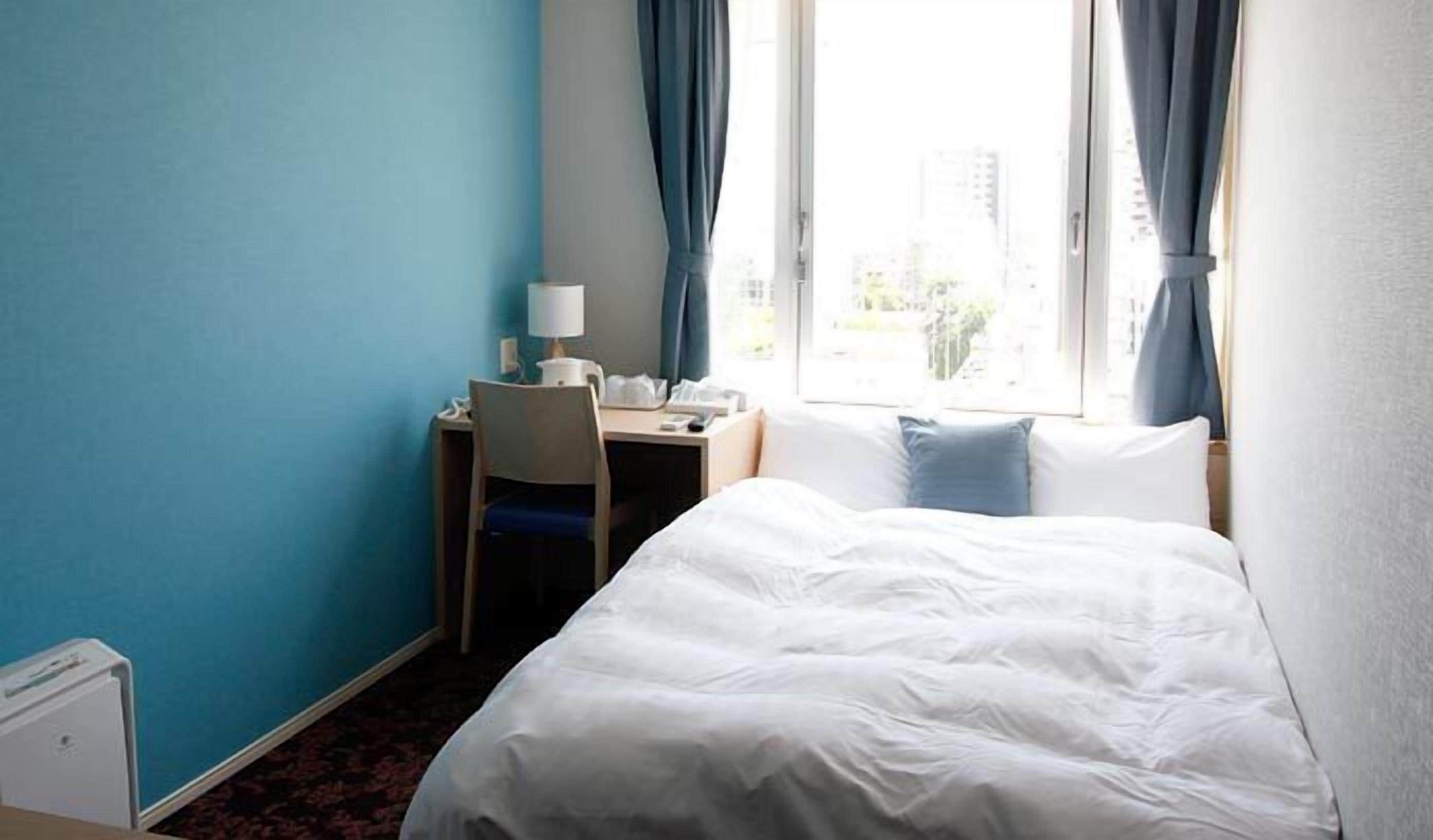 double room | desk, iron/ironing board, free wifi, bed sheets