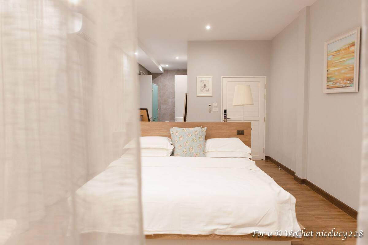 Standard Double Room with Mountain View | 迷你吧、折疊床/加床、免費無線上網