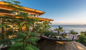 Villa (4 Bedrooms) | Terrace/patio