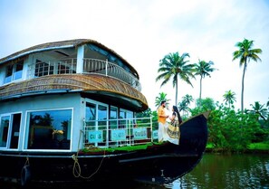 Exterior - Mass Holidays Houseboat (Ambalapuzha)