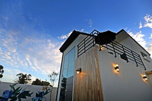 Exterior detail - The Ocean Pension (Jeju City)