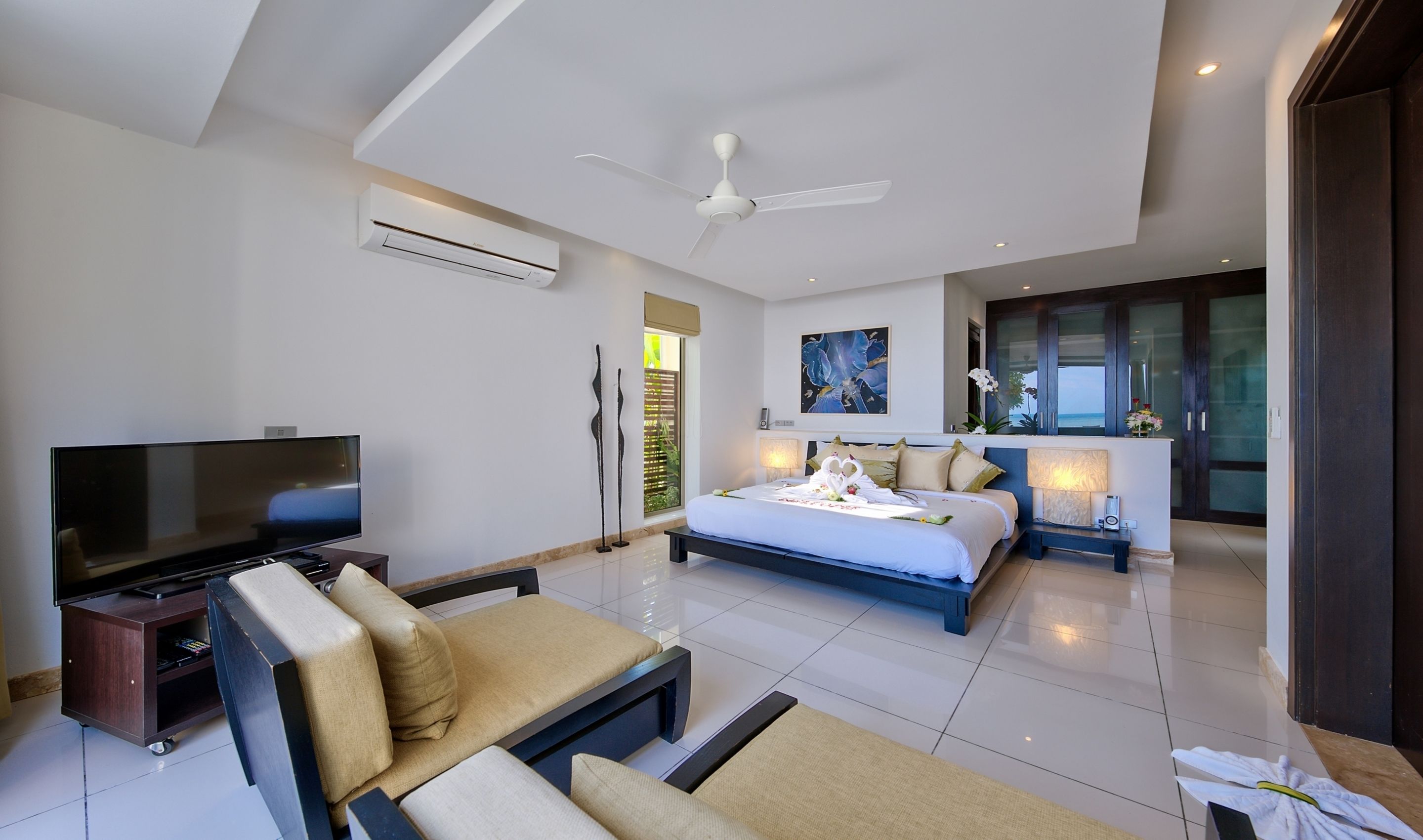 Villa (5 Bedrooms) | 5 bedrooms, in-room safe, desk, free cots/infant beds