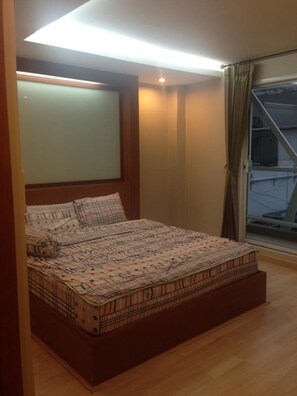 In-room safe, desk, blackout curtains, free WiFi