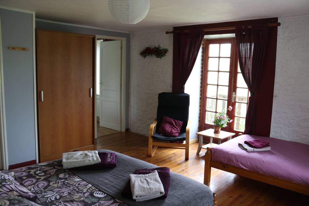 Superior Double Room | WiFi (free), bed sheets