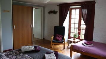 Chambre Double Supérieure | Wi-Fi gratuit, draps fournis