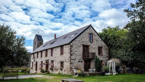 Front of property - La Merveille (Le Luot)