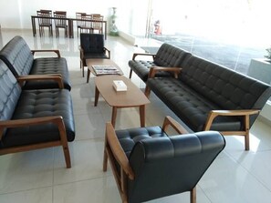 Lobby sitting area - The One Boutique Hotel Sekinchan (Sekinchan)