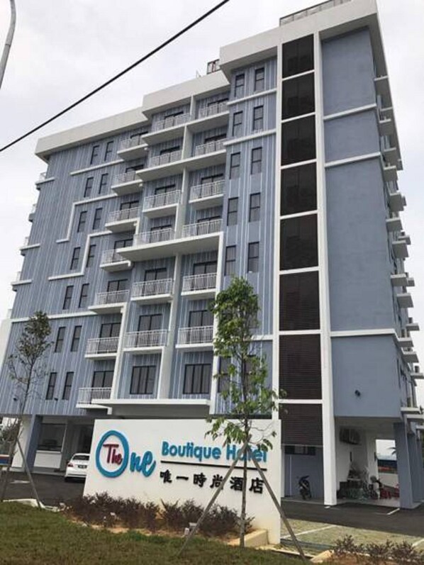 Front of property - The One Boutique Hotel Sekinchan (Sekinchan)