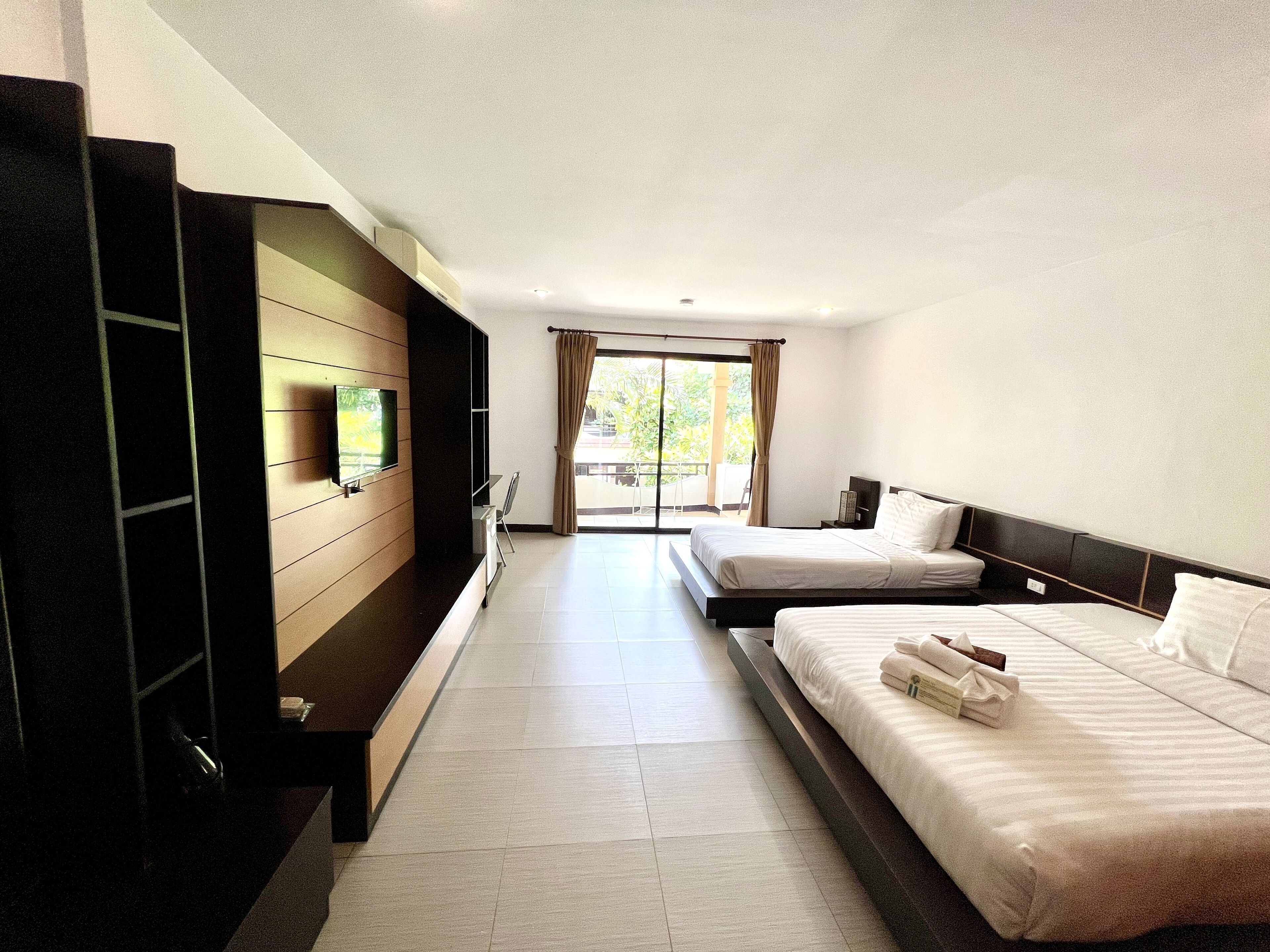 grand deluxe room with private terrace | 1 bedroom, minibar, desk, free wifi