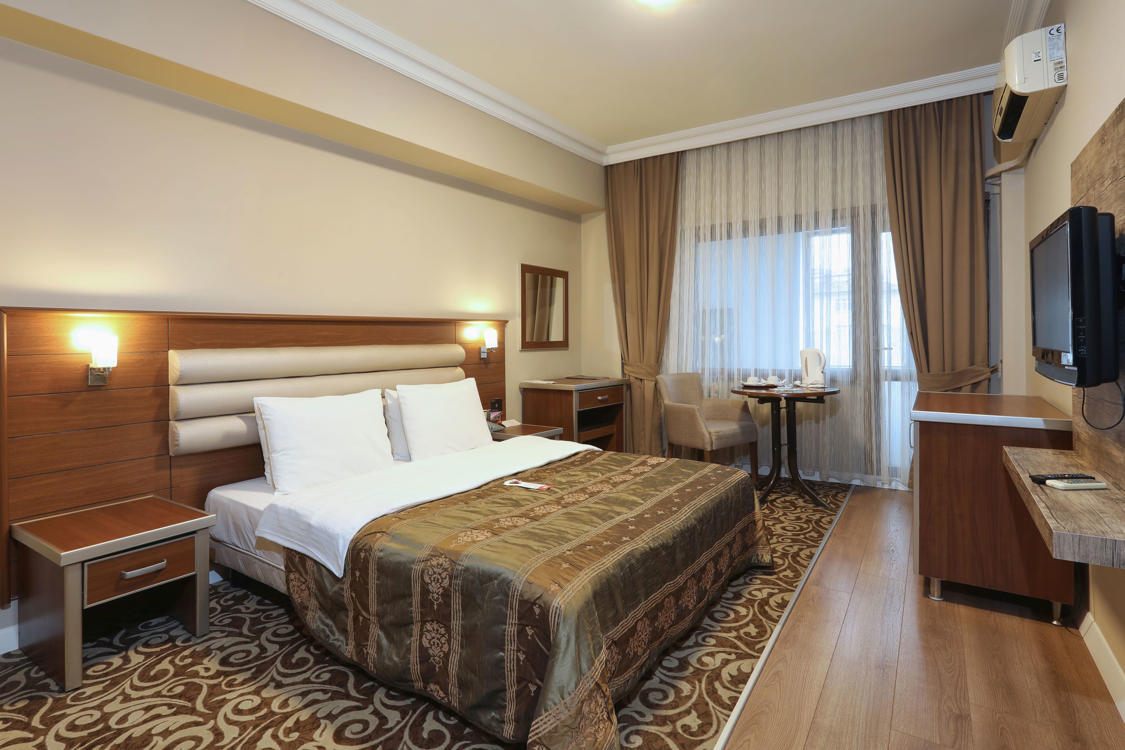 Premium bedding, minibar, in-room safe, desk