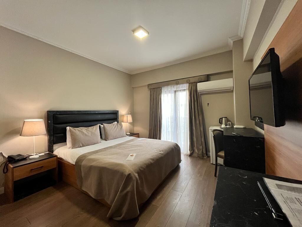 Premium bedding, minibar, in-room safe, laptop workspace