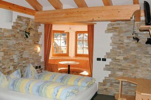 Classic Double or Twin Room, Mountain View | In-room safe, desk, blackout drapes, cribs/infant beds - Hotel Ciamol (Mazzin)