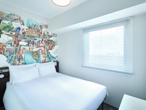 Standardzimmer, 1 Doppelbett | Zimmersafe, Schreibtisch, laptopgeeigneter Arbeitsplatz