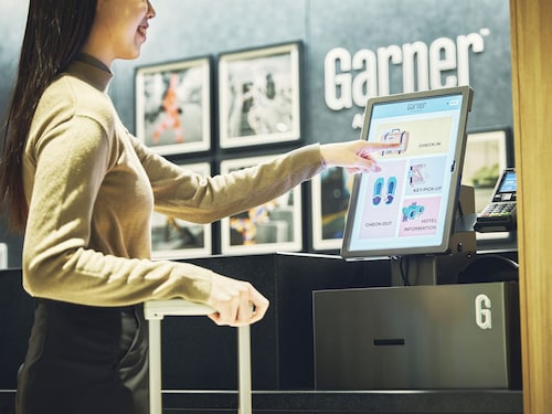 チェックイン / チェックアウト キオスク